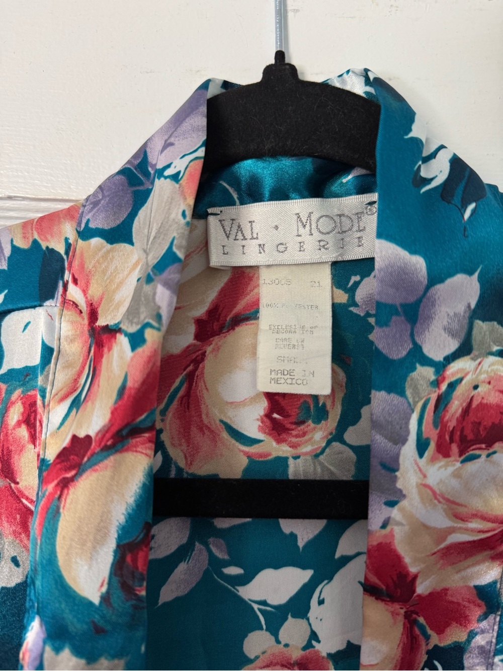 Val Mode Lingerie Short Summer Robe - Picture 4 of 8
